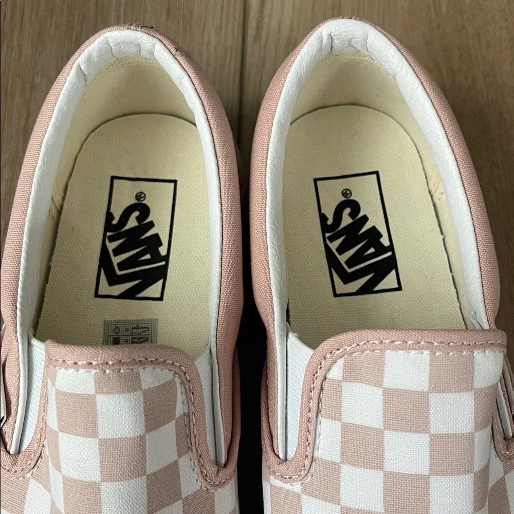 Vans Classic Slip-On Checkerboard Sneaker - Picture 5 of 9
